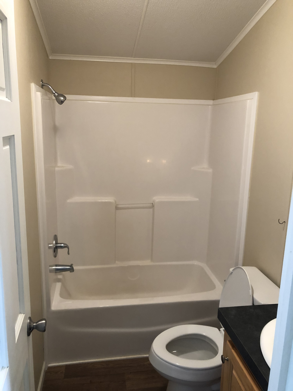 shower and tub surround